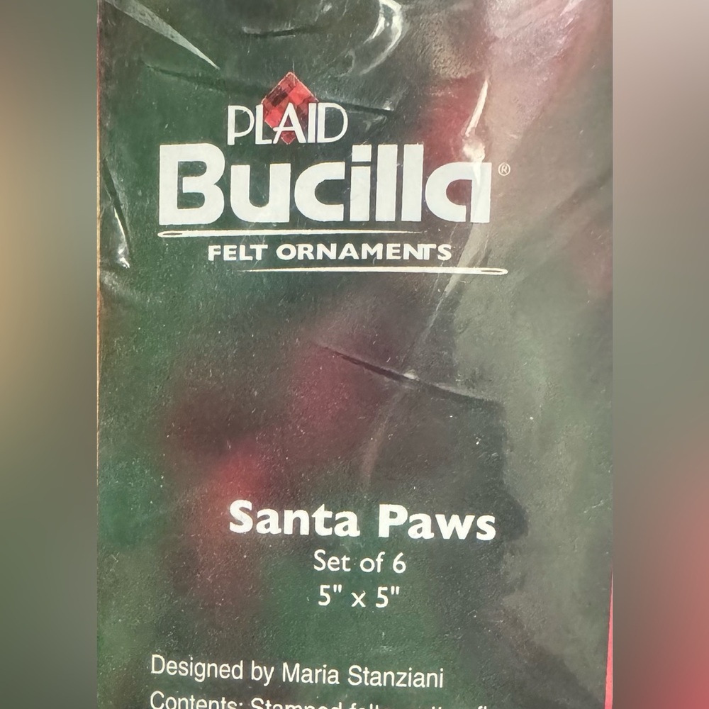 BUCILLA Santa Paws 6 Piece Felt Ornament Craft Kit 85462 Dogs/ Puppies Craft NWT - Picture 13 of 16